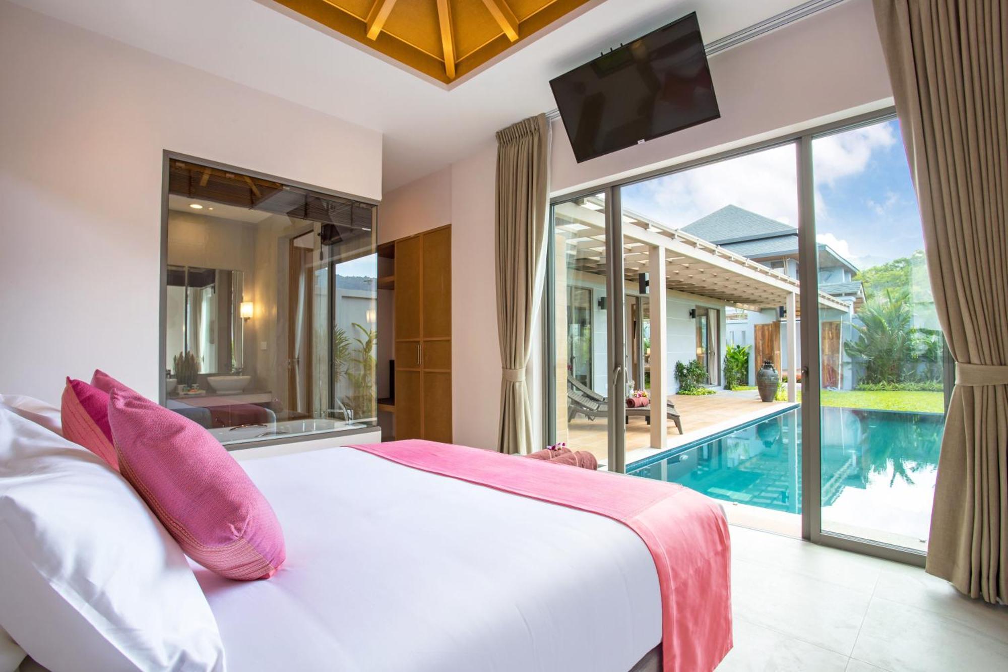Dalaa 8 Villa Kamala Beach Buitenkant foto