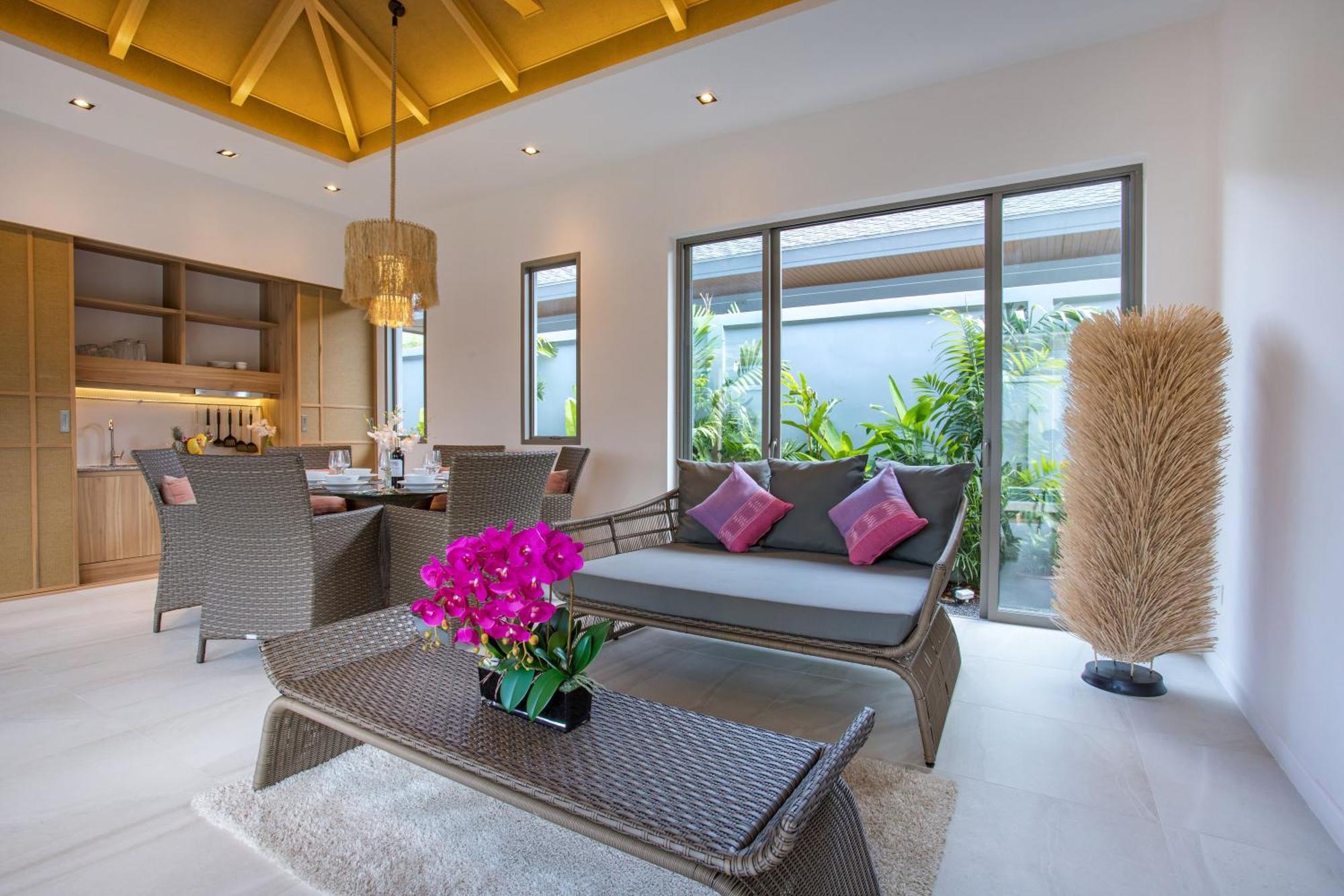 Dalaa 8 Villa Kamala Beach Buitenkant foto